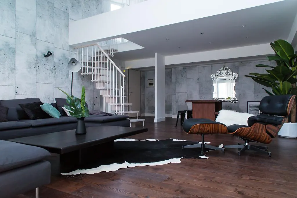 Industia Loft Apartment location